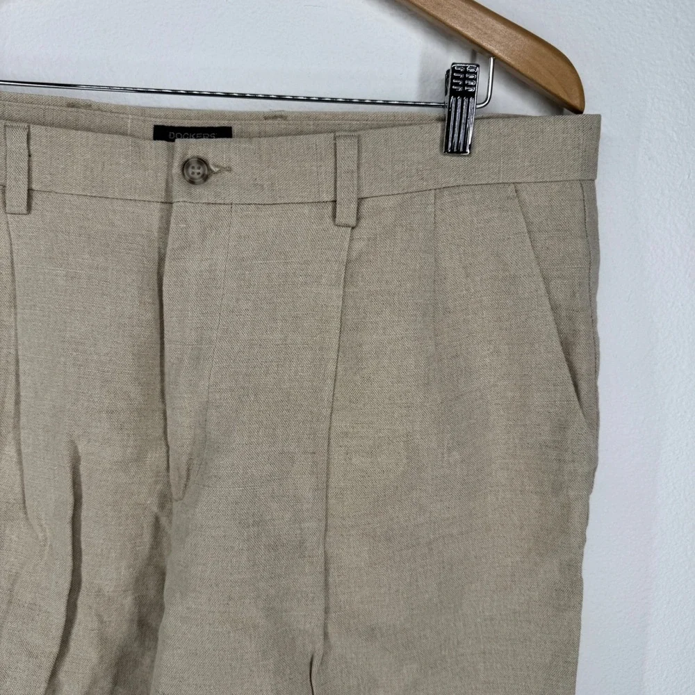 Dockers men old